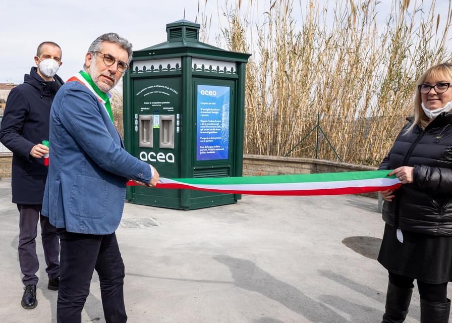 INAUGURATA OGGI LA CASETTA DELL’ACQUA ACEA A LA ROSTA
