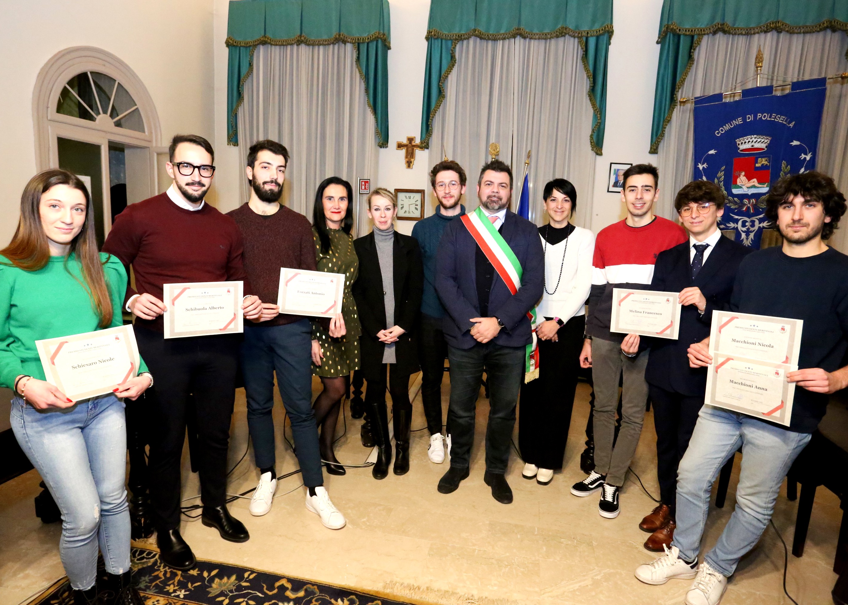 LA CERIMONIA DI PREMIAZIONE DEGLI STUDENTI MERITEVOLI