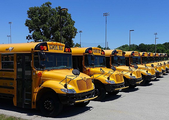 AVVISO SERVIZIO TRASPORTO SCOLASTICO E PRE-SCUOLA A.S. 2023/2024