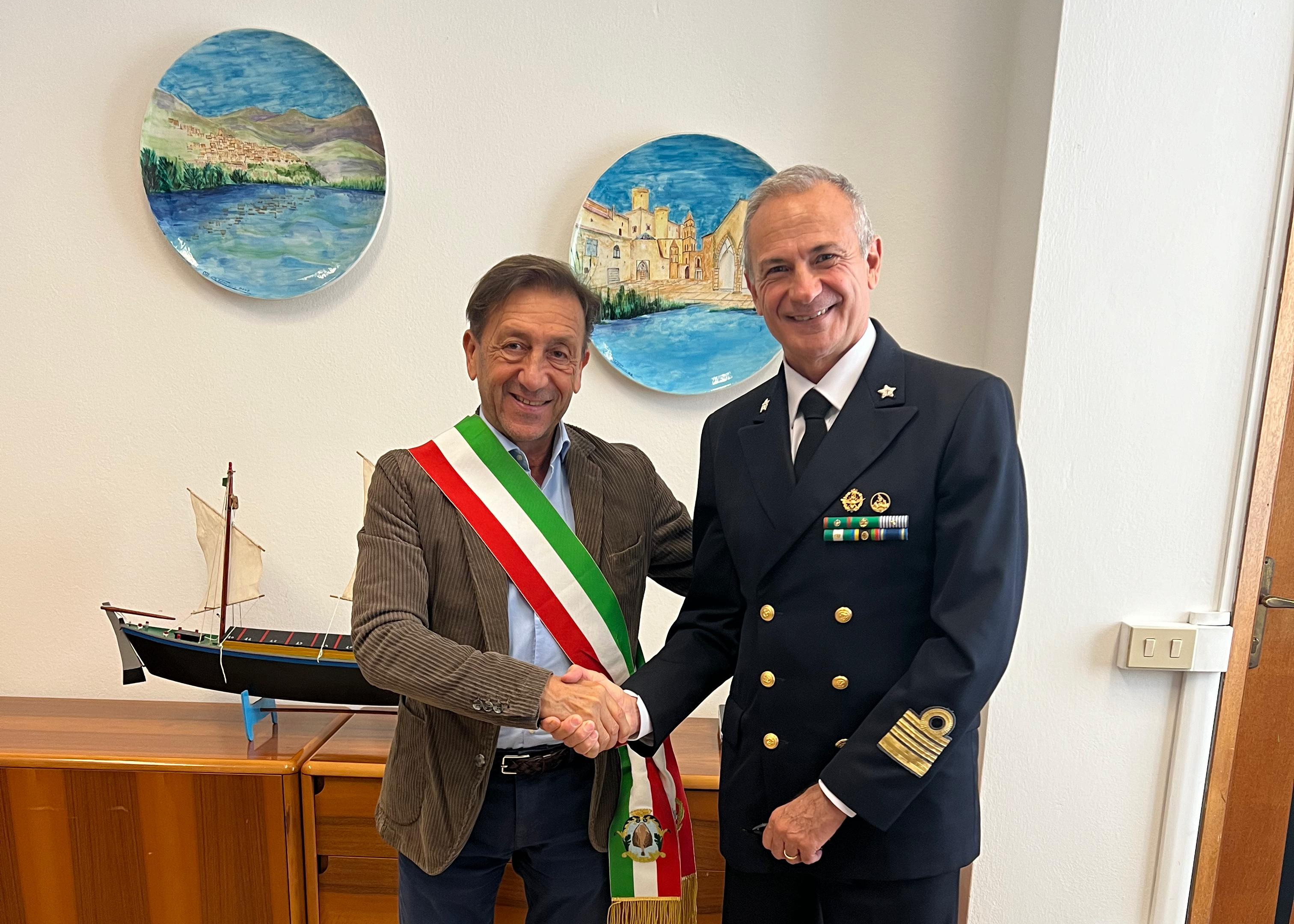 Il Sindaco Negri incontra il Capitano di Vascello Michele Maltese, Nuovo Direttore Marittimo dell'Emilia-Romagna