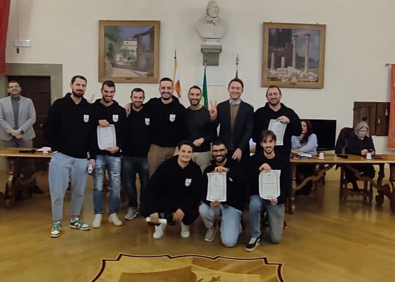 Consegnate tre targhe al merito dal Comune di Anghiari.