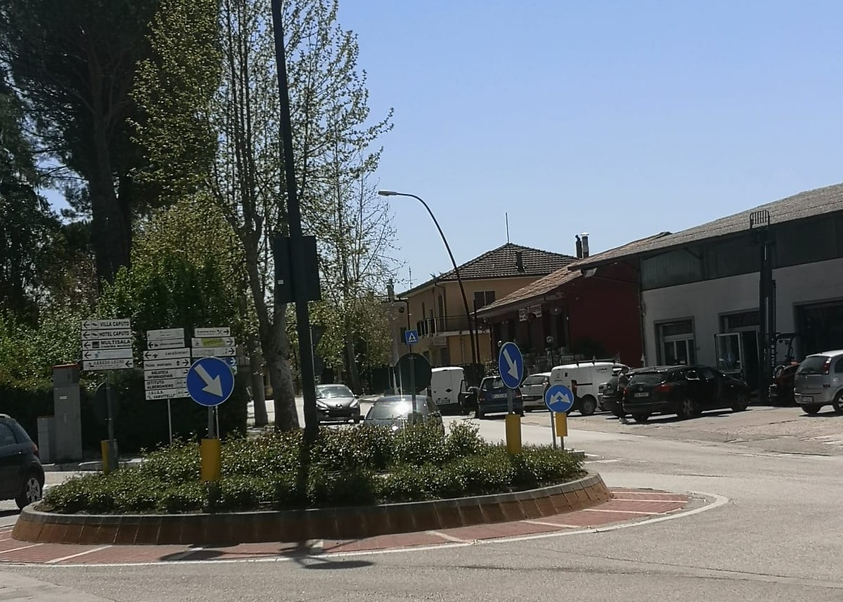 Lavori di rifacimento stradale da Lunedì