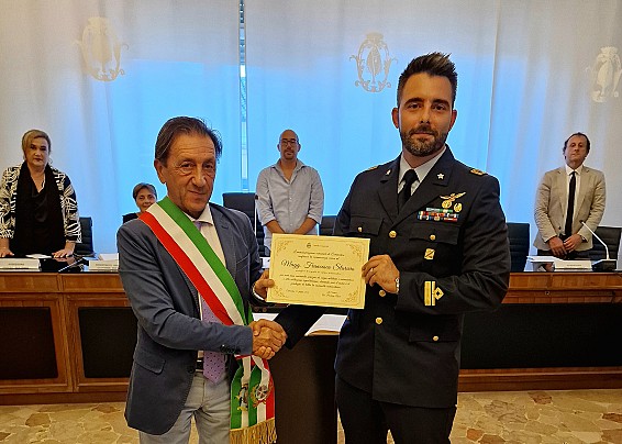 Il Maggiore Francesco Sturaro e il Dottor Enrico Bellotti encomiati con la riconoscenza civica dal Comune di Comacchio