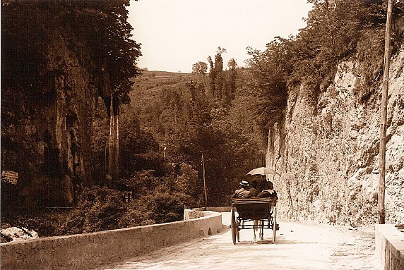 alle_grotte_in_carrozza