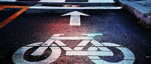 ATTENZIONE !!! ripristinati dissuasori per divieto transito veicolare in via Brede - pista ciclabile come da ordinanza n. 1/2004