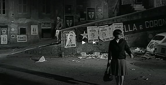 GLI ONOREVOLI - BIANCA SERENI NELLA SCALINATA - MINUTO 3-50