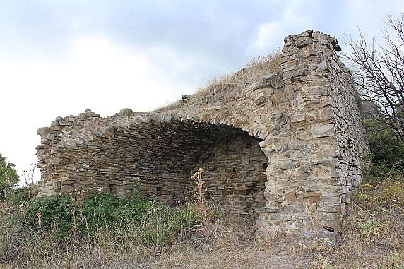 Ruderi_Torre_Petagna_(Mostarico)