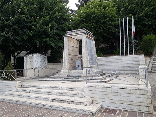 2021-08-25_19-54-09_313349