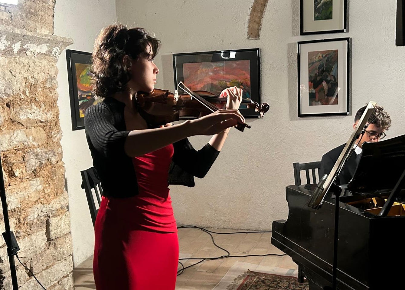 Sofia De Martis  al Piedilucofestival 2025 con il violino Odoardi di ETAB