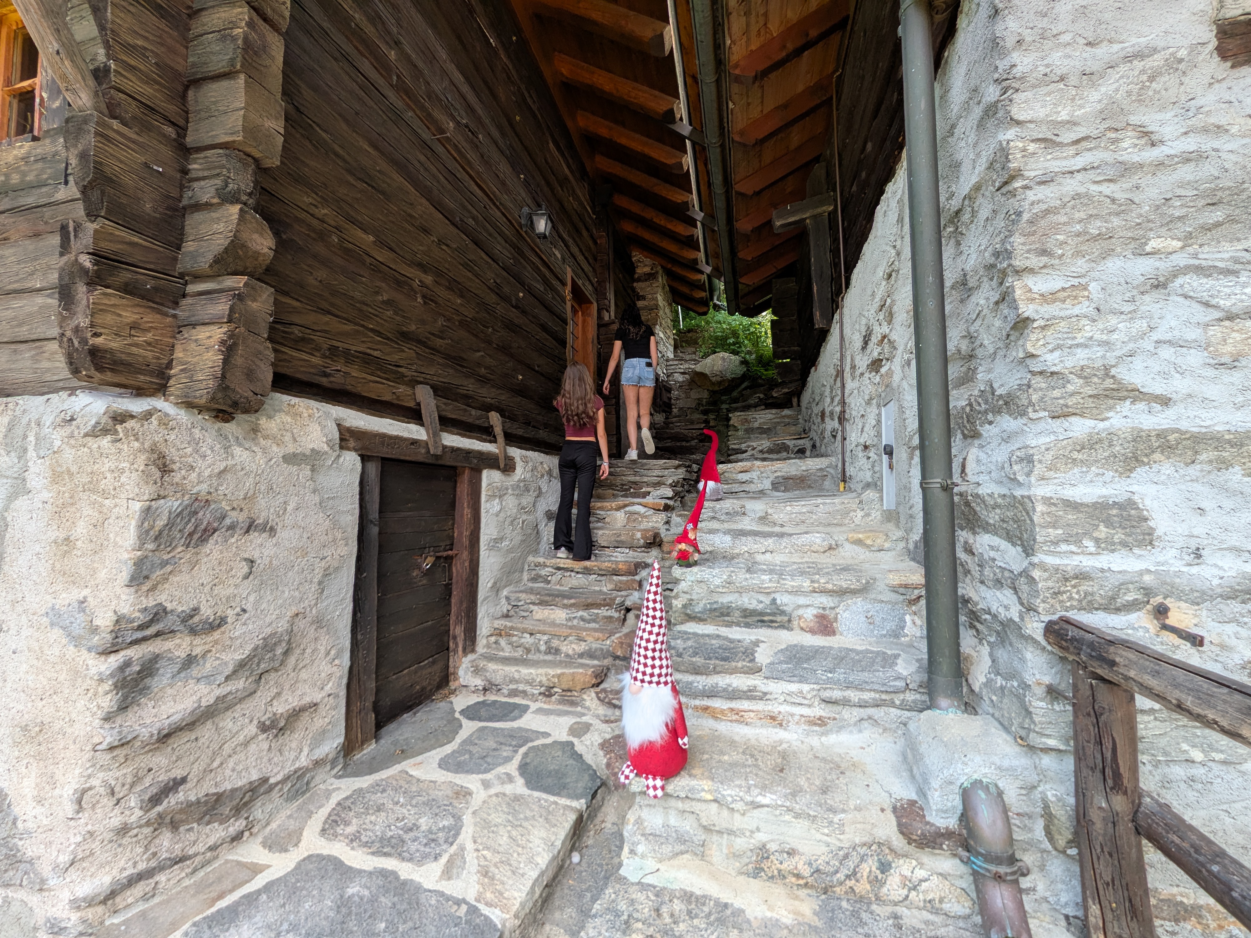 PXL_20250807_115937478