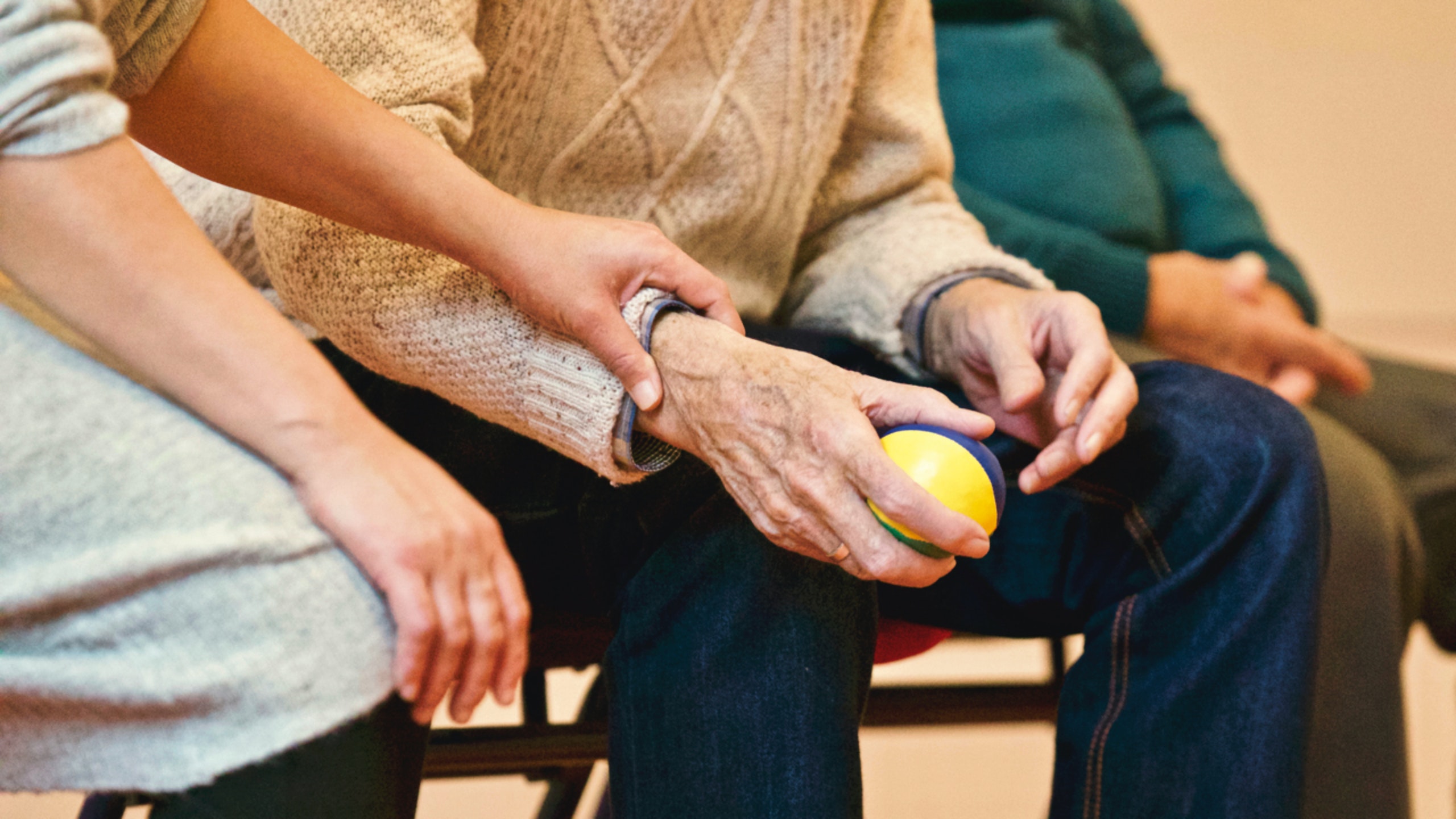 Graduatoria dei progetti finanziabili relativamente all'avviso pubblico per l'accesso al contributo economico ai caregiver familiari