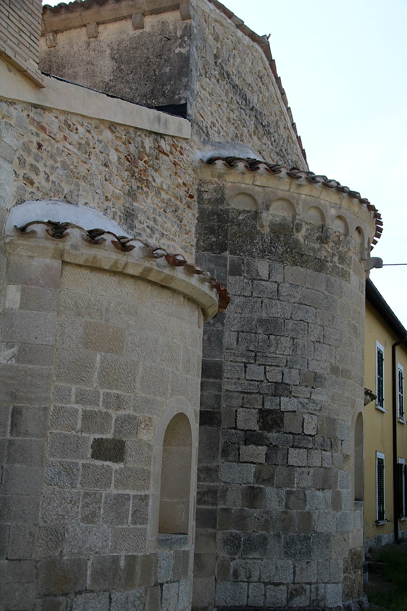800px-Convento_di_Sant’Irene_(Catignano),_06