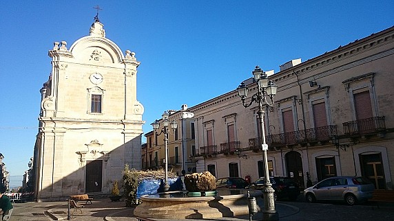 Catignano_(PE)_-_Chiesa_di_San_Giovanni_Battista