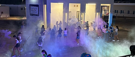 Un venerdì sera di colori al Centro di Aggregazione Sociale!