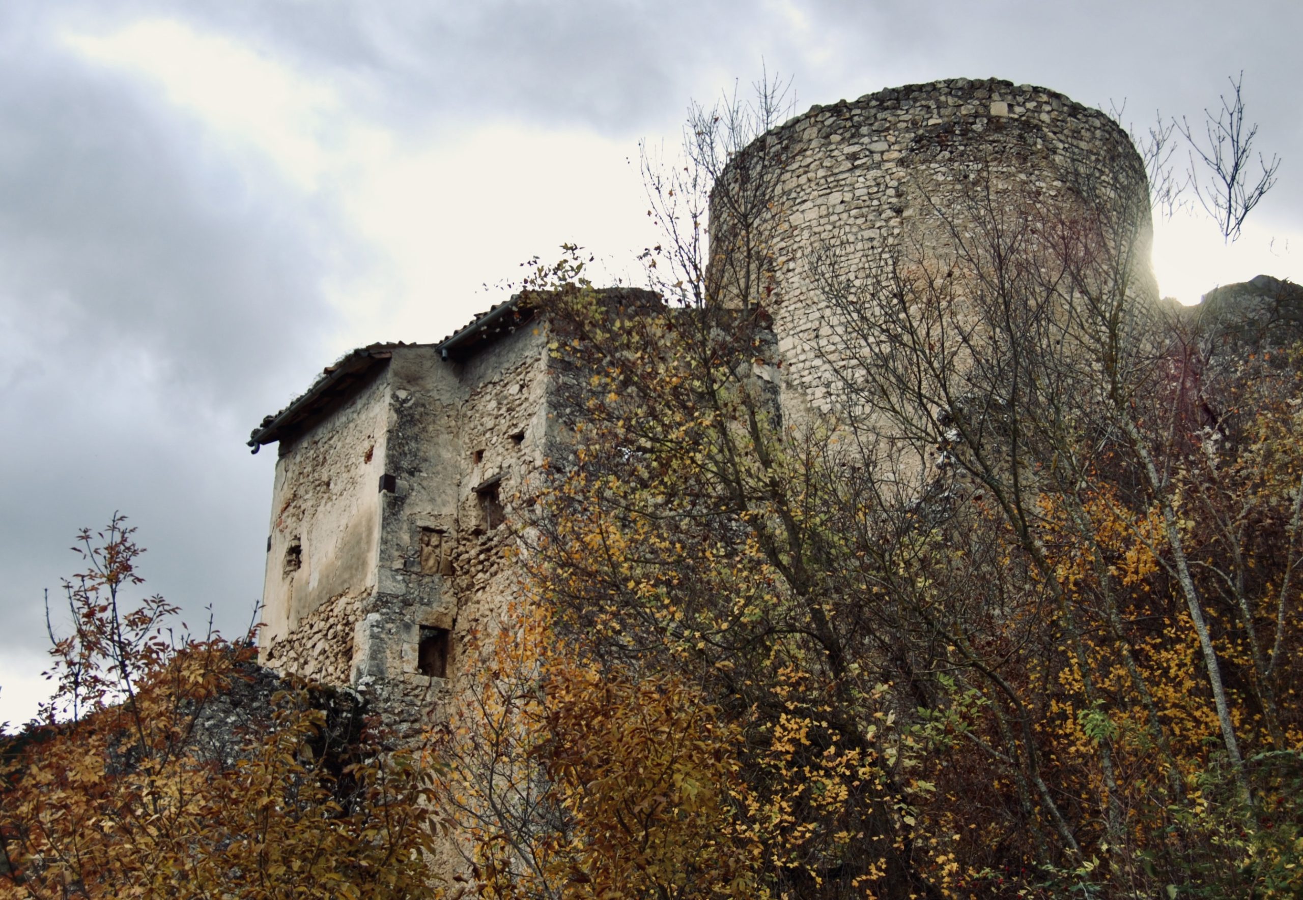 Castello-di-Fossa-2-scaled