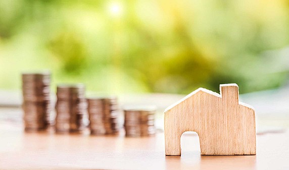 L.R. N. 3 del 9 marzo 2022, art. 13, disposizioni in materia di contrasto allo spopolamento, contributi a fondo perduto per l’acquisto o ristrutturazione di prime case nei comuni con popolazione inferiore ai 3.000 abitanti.