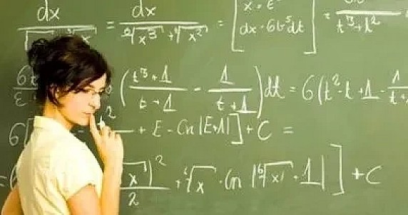 Scuola: linee guida per l'introduzione dell'Intelligenza Artificiale