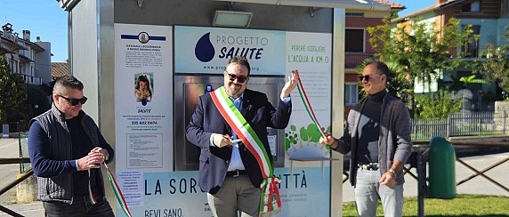 Nuovamente in funzione ed aperta al pubblico la Casetta dell'Acqua in Largo Luigi Speranzini