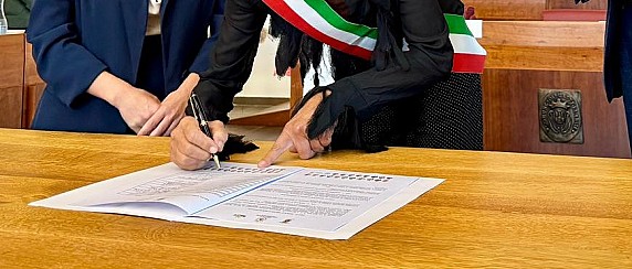 SIGLATO PROTOCOLLO DI INTESA  "SICURI SULLA STRADA. CONNESSI ALLA VITA".