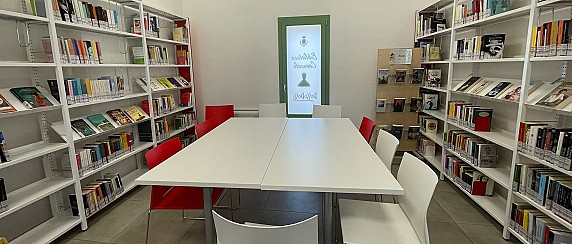 Biblioteca Comunale "Dosso Dossi"