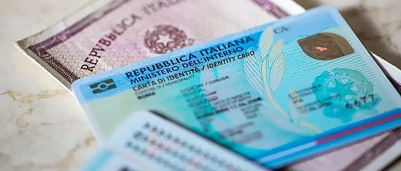 Dal 3 agosto 2026 cessa la validità della carte d'identità cartacee