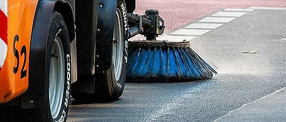 SOSPENSIONE DIVIETI DI SOSTA PER PULIZIA STRADE VIA COLOMBO, VIA CAVOUR E VIA DANTE
