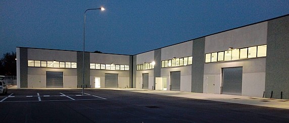 Bando di gara  per l’affidamento in concessione di  nr. 2 unità immobiliari ricomprese  nell’edificio denominato  “Polo Artigianale Andrea Mario Maceroni”