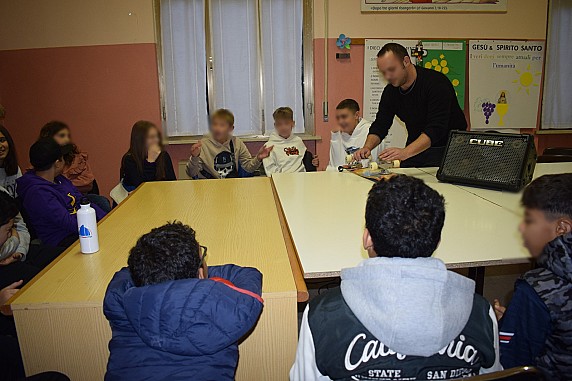 lab musicale i giovani danno voce ai loro territori 25-10-2025 (6)