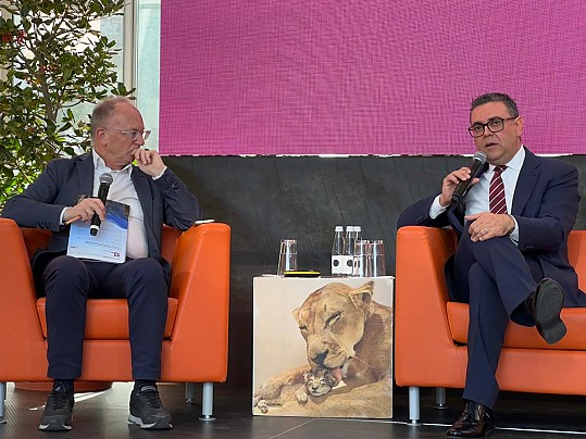 538adbd7-11b4-424f-8437-dc8c351b4e71