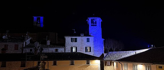 Montone “Go Blue”: Il Comune aderisce all'iniziativa UNICEF e ANCI. La Torre dell'orologio si illumina di blu per i diritti dell'infanzia e dell'adolescenza.