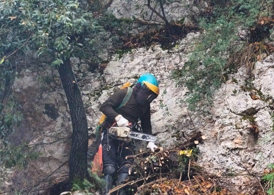 S.P. 48 Accesso a Collepardo, partiti i lavori di messa in sicurezza del versante roccioso nell'ambito del piano "Sulla Buona Strada"