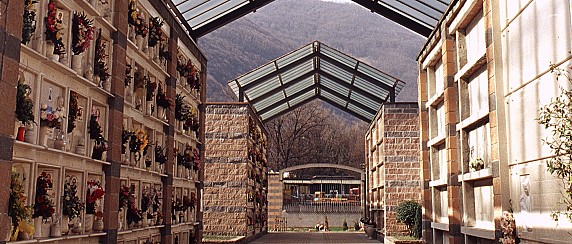 Chiusura temporanea dei cimiteri per estumulazioni