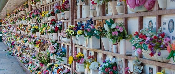 Avviso pubblico di estumulazioni ossari/cinerari