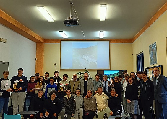 Scoperti i premi realizzati dai ragazzi dell'Einaudi - indirizzo CAT dell'IIS Ciuffelli Einaudi