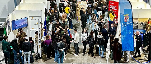 ERDIS Marche al Salone dell'Orientamento di Ancona, che si è svolto dal 18 al 20 novembre 2025