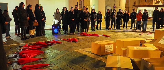 MAIPIÚSOLA, secondo appuntamento del programma dedicato alla Giornata Internazionale contro la Violenza sulle Donne