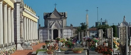 AVVISO PER ESUMAZIONI ORDINARIE NEL CIMITERO DI ISOLA RIZZA