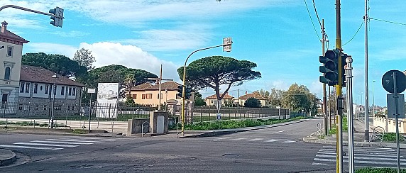 Via Ferraris: semafori spenti all'incrocio con corso Roma