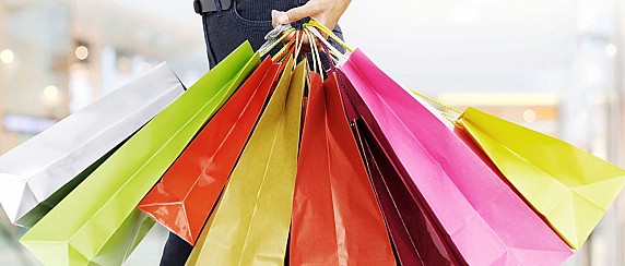 Commercio, i saldi invernali inizieranno il 3 gennaio 2026