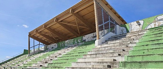 manutenzione straordinaria della tribuna del campo sportivo
