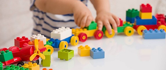 GIOCO-ASCOLTO: SPAZIO GIOCO GRATUITO RIVOLTO AI BAMBINI DA 1 A 3 ANNI E ALLE LORO FAMIGLIE