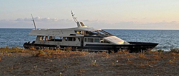 Indagine di mercato utile all'acquisizione di preventivi per il servizio di rimozione e smaltimento di un relitto arenato