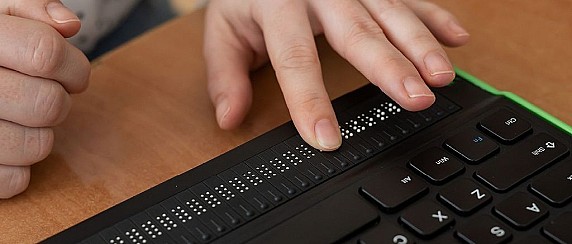 Bando regionale per l'acquisto di ausili/strumenti tecnologicamente avanzati per persone con disabilità o DSA