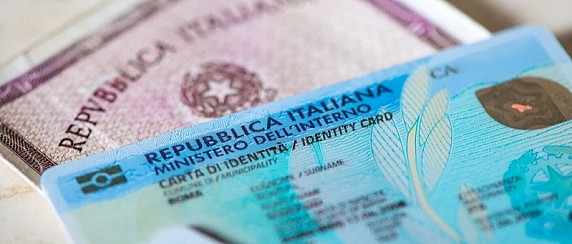 Avviso - Le carte d'identità cartacee non saranno più valide a partire dal 4 Agosto 2026