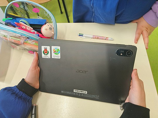 e5c2dc94-e6a6-4ddb-98a6-6ebc03b6c095