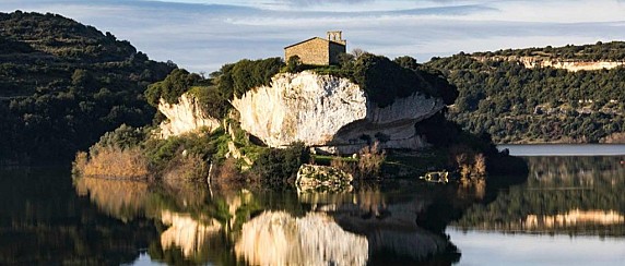 Regione Autonoma della Sardegna: concessione area demaniale per rimessaggio canoe in località Caosu