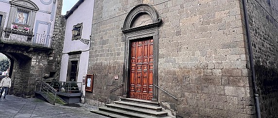 La Regione Lazio delibera e concede finanziamento di 500mila euro per sostenere i lavori di rifacimento del tetto della Chiesa di Sant Amanzio. Lavoro per complessivi 850mila euro.