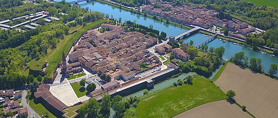 Volo con droni sul centro storico e aree demaniali