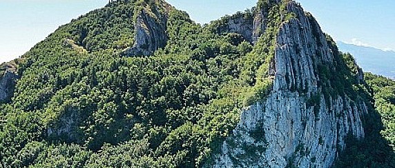 INTERDIZIONE SCALATE PARETI FERRATA E VERDIN