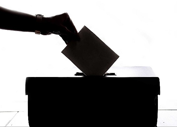 Manifesto aperture straordinarie ufficio elettorale per Referendum Confermativo del 22/23 marzo 2026